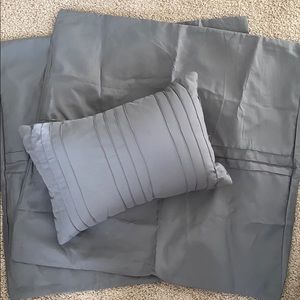 throw pillow and queen pillow cases